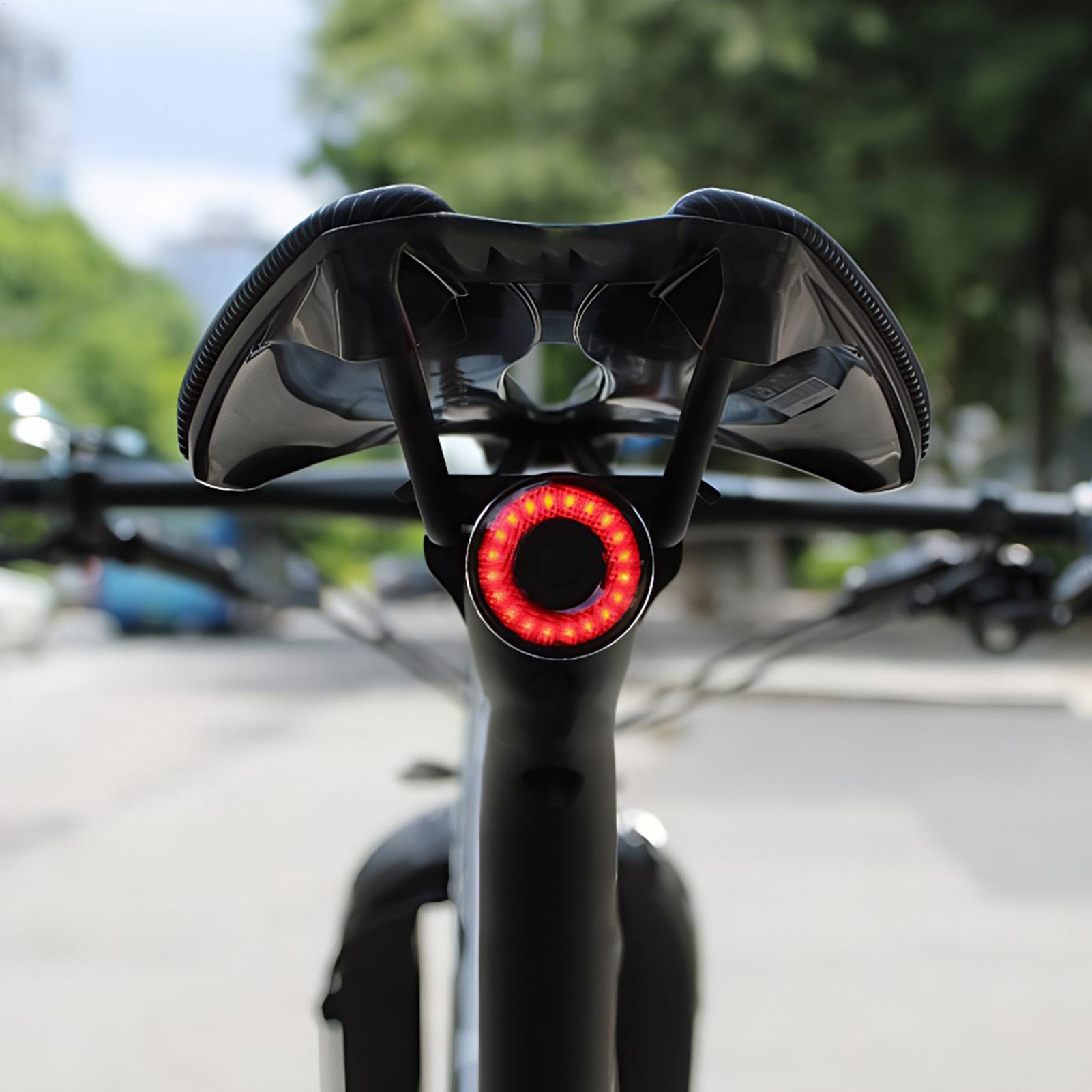自転車ブレーキライト スマートバイクテールセンシングライト  - Cycling Commute のレビューと価格